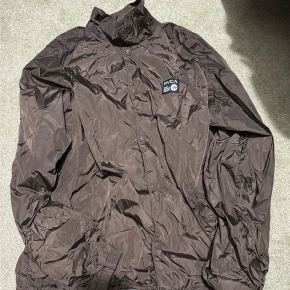 RVCA - Picture 1 of 2